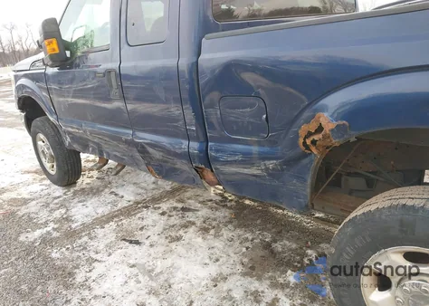 2012 Ford F-250 Xlt z USA, uszkodzony, nr VIN 1FT7X2B68CED23288